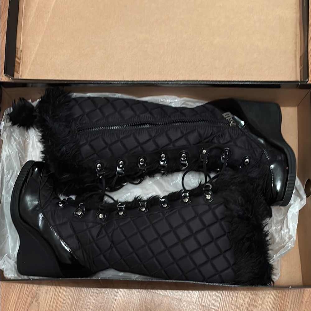 bebe Black Winter Rain Boots with Quilted Design and Lace-Up Closure